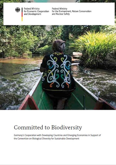 Titelseite der Broschüre Committed to Biodiversity